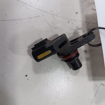 Kia Optima Camshaft Cam Shaft Position Sensor  2018 2017 2016 - $19.79