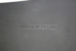 2014-2015 INFINITI Q60 COUPE ENGINE BRAKE FLUID TANK COVER J7392 image 2
