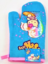 HELLO KITTY OVEN MITT - $455.40 MXN