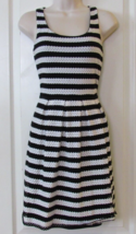 Elle Sleeveless Fit &amp; Flare Pleated Black &amp; White Dress Women&#39;s Sz 4 Pre... - $228.52 MXN