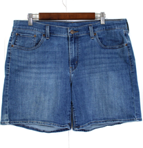 Levi&#39;s Womens 32 Classic Denim Jean Shorts Medium Wash Blue Summer Beachy - £15.34 GBP