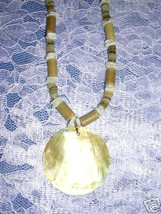 New Tan Color Tube &amp; Asst Shaped Shell Beads W Round Shell Pendant 16&quot; Necklace - £5.58 GBP