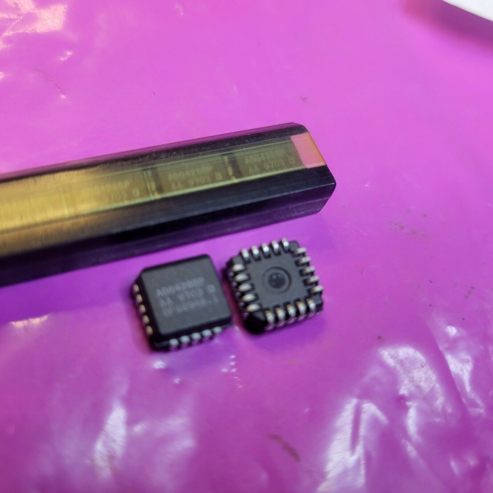 2 ADG428BP LC2 MOS Latchable 4/8-Channel High Perf.Analog Device Multipl... - $9.75
