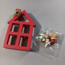 Vintage A Merry Little Christmas Display House Stand & 4 Miniature Mice ... - $14.85 Vintage A Merry Little Christmas Display House Stand & 4 Miniature Mice ... - $14.85