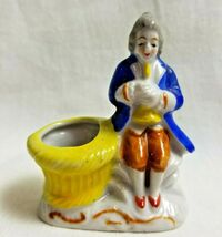 Occupied Japan Small Victorian Gentleman Figurine Toothpick Vase 2.5&quot; - $371.04 MXN
