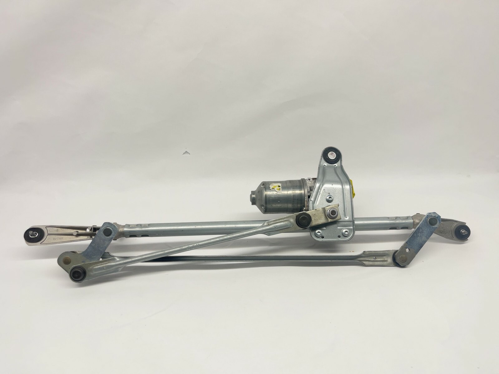 2021-2025 Chevrolet Trailblzer 1.3L Front Windshield Wiper Motor Assembly OEM Item image 7