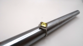 Vintage Silver Yellow Stone CZ Ring Size 8 - £23.67 GBP