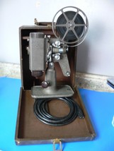 Vintage Revere Eight Model 85 8mm Projector with Carrying Case Works Bon... - $146.99