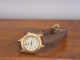 Pre-Owned Vintage Women’s Benrus 42081 Dress Analog Watch - $24.41 CAD