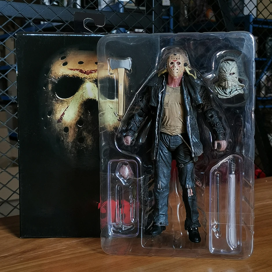 NECA 2009 Jason Voorhees Collectible Action Figure Model Toy - £22.89 GBP+