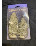 Cobblestone Corners Collectibles Flocked Trees Christmas Village Accesso... - $13.72 CAD