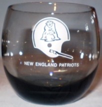 Shell Oil Glass New England Patriots 3 1/4&quot; - $6.84 CAD