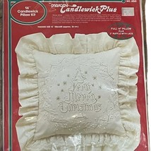 Paragon Candlewick-Plus 14&quot; Pillow Kit &quot;A Very Merry Christmas&quot; Lace &amp; R... - $167.24 MXN