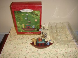 Hallmark 2001 Noah&#39;s Ark Ornament - $261.91 MXN