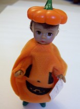 Madame Alexander Halloween Pumpkin Costume Action Figure Doll #5 Tag 2003 - £3.15 GBP