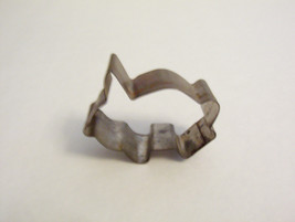 Vintage Cookie Cutter Bunny Rabbit Hare Metal Tin Kitchenware Baking Ant... - £3.13 GBP