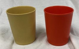 Vintage Tupperware 1251 2 Cups Yellow / Orange 1 Lid 4 Ounce - £4.92 GBP