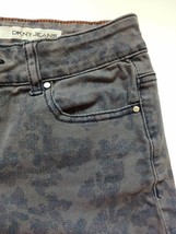 DKNY Jean Bermuda Shorts Womens Size 2 Purple Floral DENIM Cuffed Cotton Stretch - £13.99 GBP