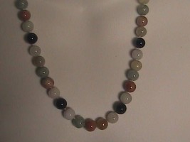 Vintage 14k Yellow Gold Multi color Jade Necklace 20&quot; long - £199.80 GBP