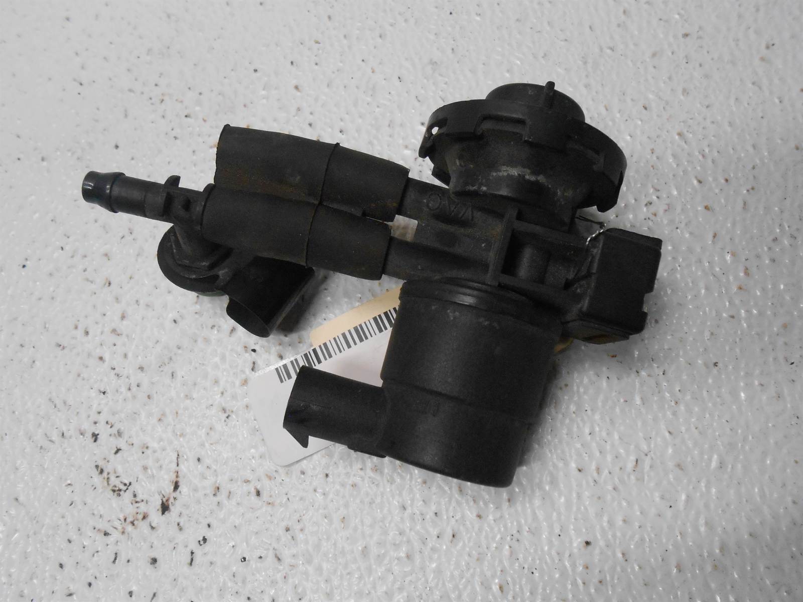 2004 jeep Grand Cherokee Vacuum EGR Solenoid Control Valve  - $23.99