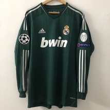  Real Madrid 2012 2013 Soccer Jersey RAUL RAMOS RONALDO KAKA UCL PATCHES... - £67.16 GBP