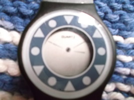 Avon Liquid Quartz Watch With Plastic Band - £11.85 GBP