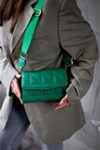 Bagbest Green Column Strap Quilted Women&#39;s Shoulder Bag - $149.11 MXN+