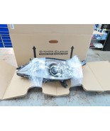 Toyota 81185-08040 Headlight Drivers Left LH HID No Bulbs 580L - $193.48