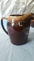 Vintage McCoy Kathy Kale Brown Drip Pottery Water Pitcher 9&quot; - £14.93 GBP