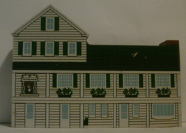 The Cats Meow Village 1999 Mid Atlantic Tavern Series King George Inn - $9.49