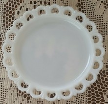 Vintage 60s Anchor Hocking Scalloped Lace Edge Milk Glass 13&quot; Medium Torte Plate - £46.81 GBP