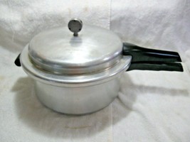 Vintage Collectible 1942 MIRRO 6 Pressure Cooker-ART DECO Design-Made In... - £78.59 GBP