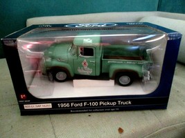 2010 1st Gear Ford 1:25 scale 1956 Ford F-100 Green Pickup Truck Diecast Metal - £43.52 GBP
