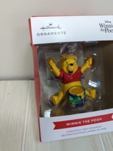 Hallmark Ornament Winnie The pooh Honey Hunny pot Santa hat Christmas newtornbox - £7.90 GBP