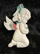 Ceramic Praying Angel Christmas Ornament - 1980&#39;s Vintage - £4.00 GBP