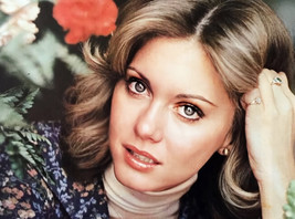 OLIVIA NEWTON JOHN 4x6 PHOTO - $47.14 MXN
