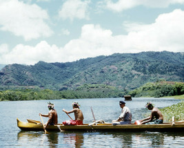 John Wayne Donovan&#39;s Reef In Canoe On Set Beautiful Scenery 8x10 Photo - £7.32 GBP