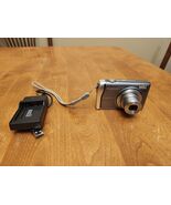 Fujifilm FinePix F40fd 8.3MP 3x Optical Zoom Digital Camera Silver w cha... - $1,302.85 MXN