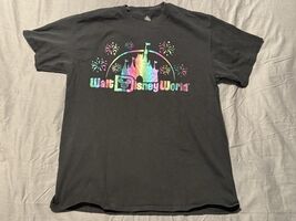 Disney Walt Disney World Rainbow Castle Fireworks Graphic T-Shirt Black L - $13.59 CAD
