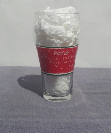 Retro Coke Glass - Christmas Theme -- Very Collectible - £15.80 GBP