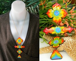 Vintage Enamel Metal Pendant Flower Power Hippie Mod Psychedelic Star - £22.41 GBP