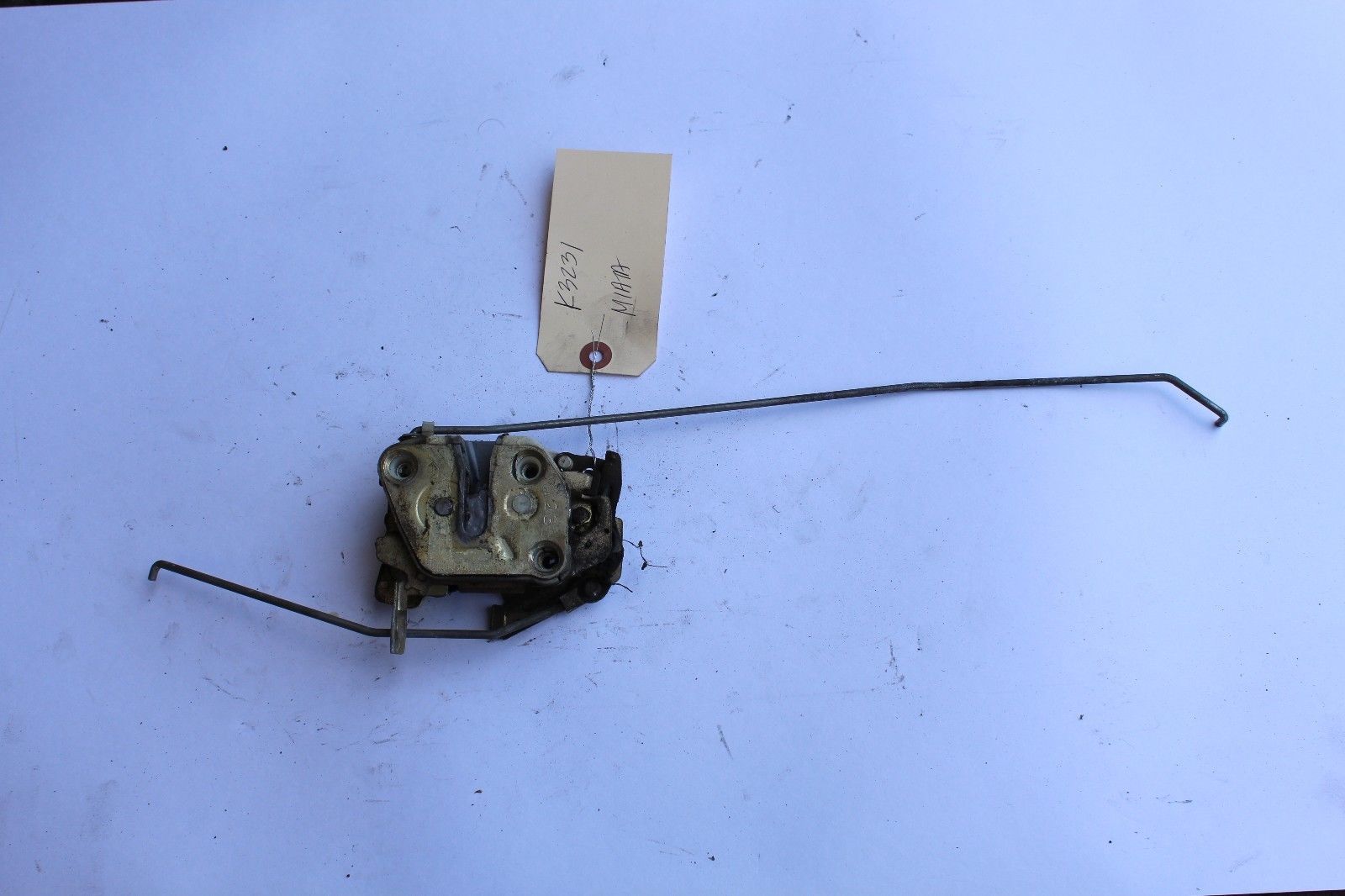 1990-1993 MAZDA MIATA MX-5 LH DRIVER SIDE DOOR LOCK ACTUATOR K3231 - $34.40