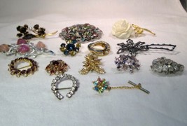 Vintage Rhinestone Costume Jewelry Brooches &amp; Pins - Lot of 14 - K358 - £43.02 GBP