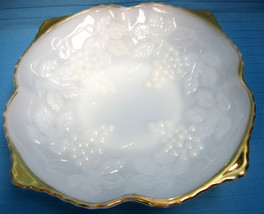 Bowl Anchor Hocking Milk White Glass Mid-Century Fruit Serving Candy Dish  - £23.93 GBP