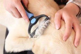 Professional Deshedding Brush For Dogs And Cats - £14.94 GBP+