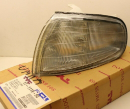TYC 1992 1993 1994 FOR Toyota Camry LH Parking Light 17-1119-00 Repl 81620-06010 - £10.00 GBP