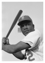 Jackie Robinson Holding A Bat Brooklyn Dodgers 1954 5X7 Photo - £8.92 GBP