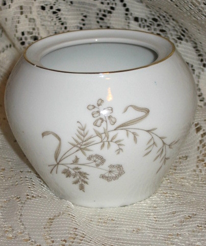 Johann Haviland Sugar Bowl/No Lid-Golden Wheat -Bavaria-Discontinued-1961 - $5.00