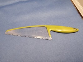 Joie Green Plastic 12&quot; Serrated Lettuce Knife - Mellon, Fruit, Oranges - $313.00 MXN