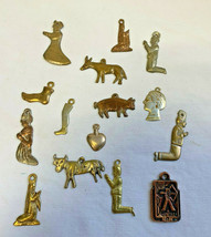 Rare Vtg Metal Gumball Machine Prizes Charms People Legs Feet Heads Animals - £35.88 GBP